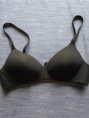 ModiBodi Black Smooth T-Shirt Bra - Classic Everyday Comfort Adjustable Straps